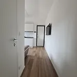 Elegante Porta Susa 아파트