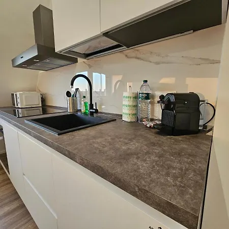 Elegante Porta Susa Apartmán