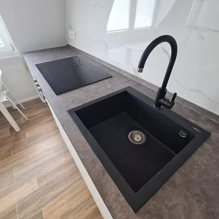 Elegante Porta Susa Apartmán