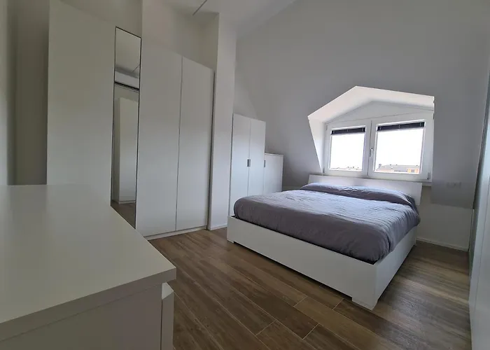 Elegante Porta Susa Apartmán